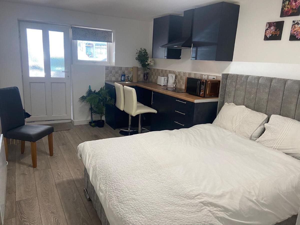Brand New Studio Apartment With Beautiful Kitchen-Close To Liverpool City Centre Экстерьер фото